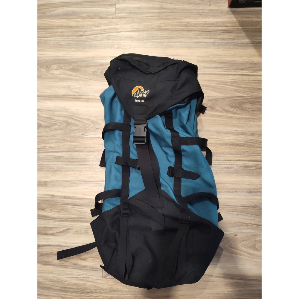 Lowe Alpine Spire 40 Backpack Teal Black Hiking Climbing Internal Frame Pack